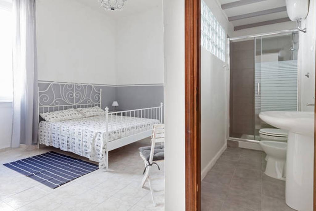 Domus Merulana Bed And Breakfast Roma Quarto foto